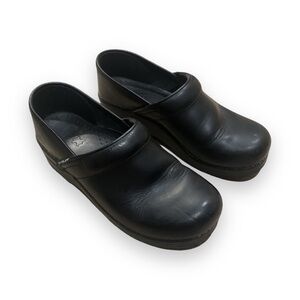 Dansko classic clogs
